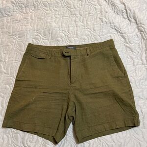 Banana Republic Factory Men's Olive Green Linen Blend Shorts, 33"